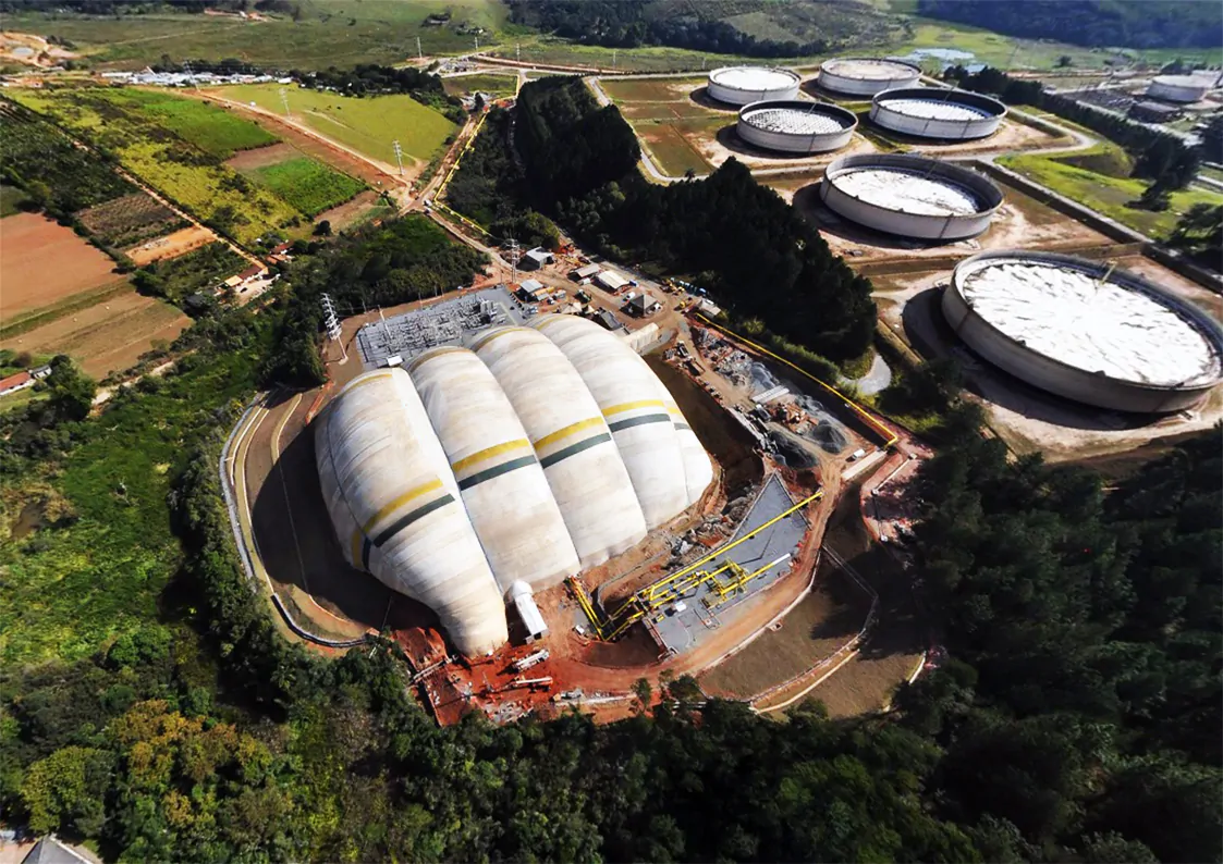 Inflatable warehouse used on an infrastructure project