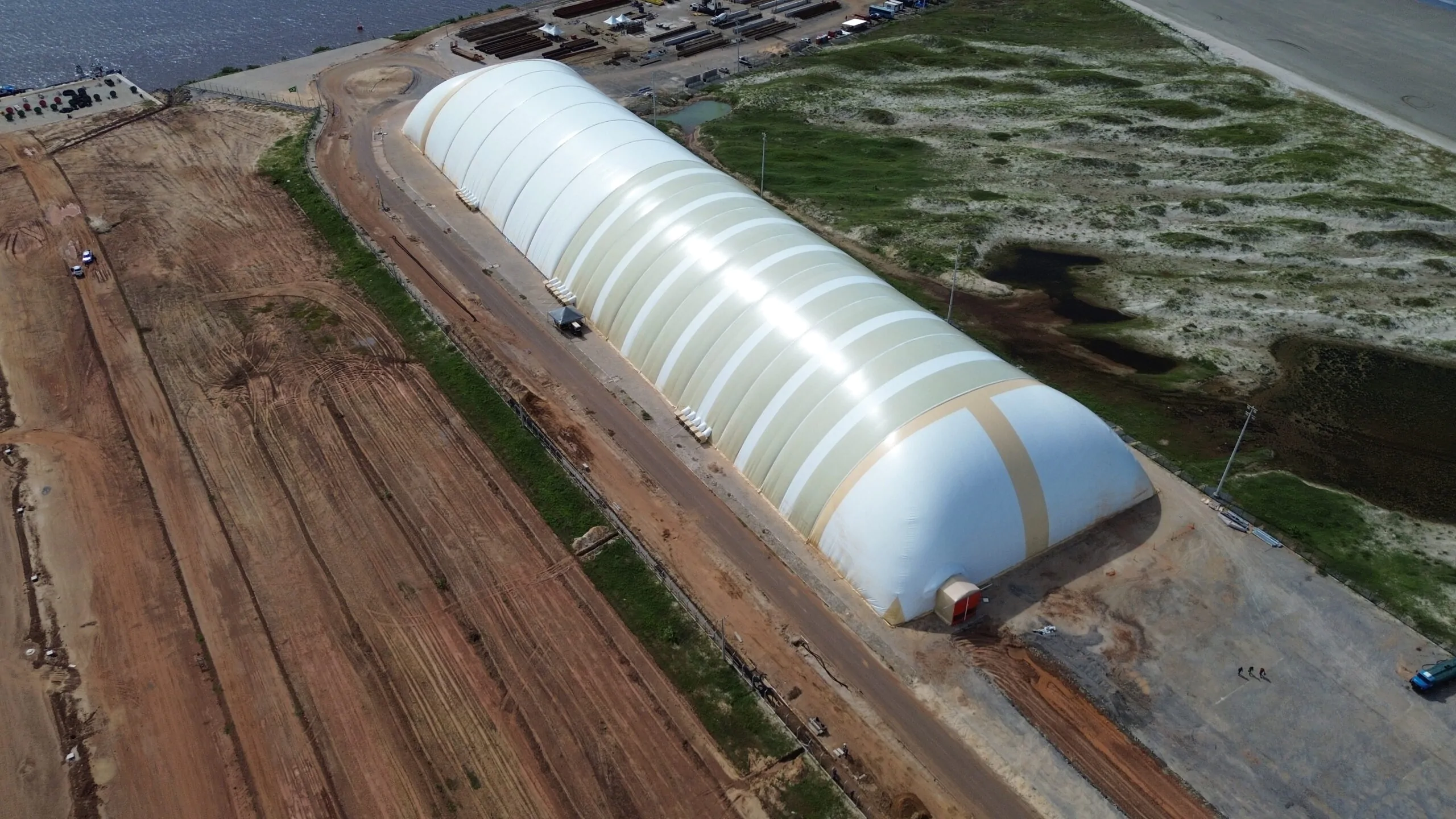 Multiple large Pistelli inflatable warehouses at an industrial facility